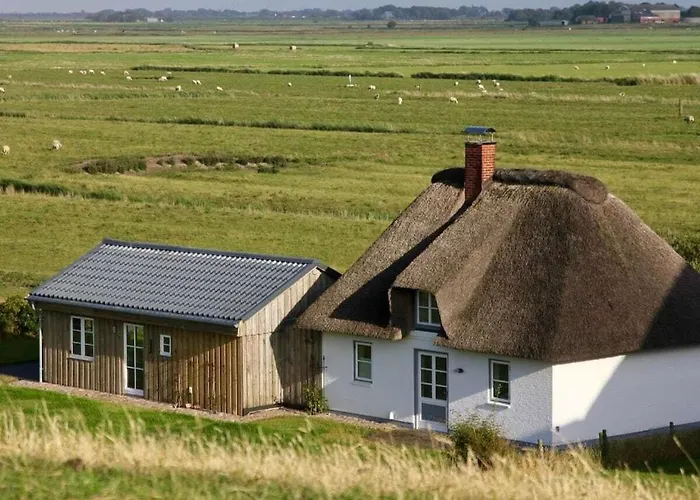With 3 Bedrooms Westerhever