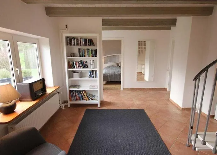 With 3 Bedrooms * Westerhever